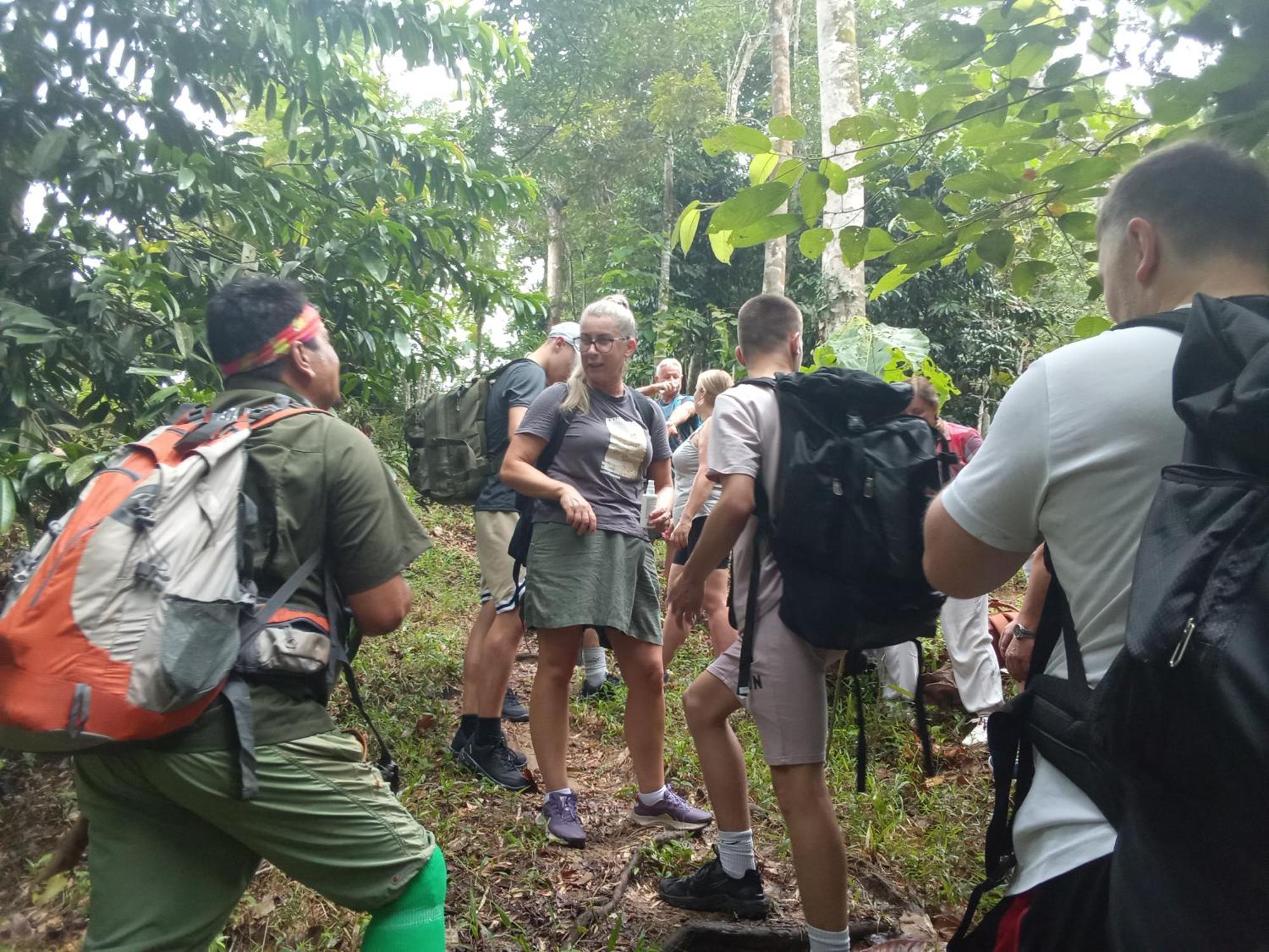 Jungle Treking & Jungle Tour If You Want To Stay Here,You Must Book Treking Only With Us Bukit Lawang Bagian luar foto